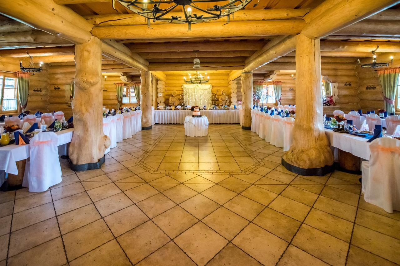 Hotel Grun Mosty u Jablunkova Kültér fotó
